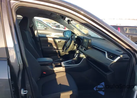 2022 Toyota Rav4 Le z USA, uszkodzony, nr VIN 2T3H1RFV2NC190962